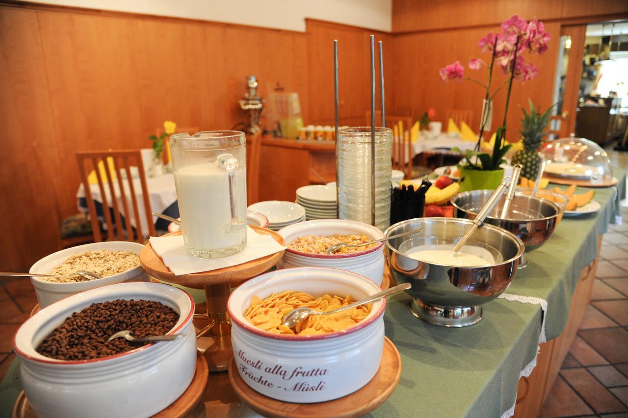 Hotel Pension Schweitzer 실란드로 외부 사진