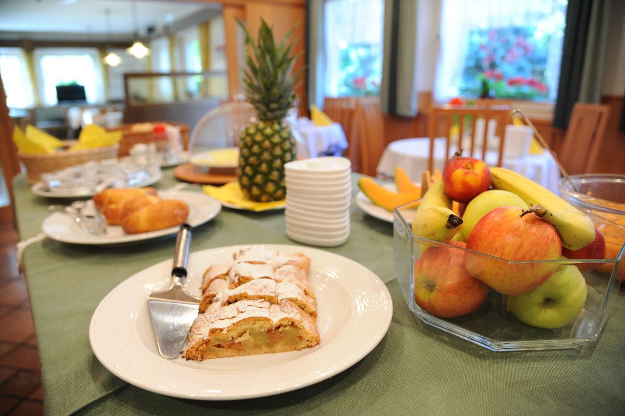 Hotel Pension Schweitzer 실란드로 외부 사진